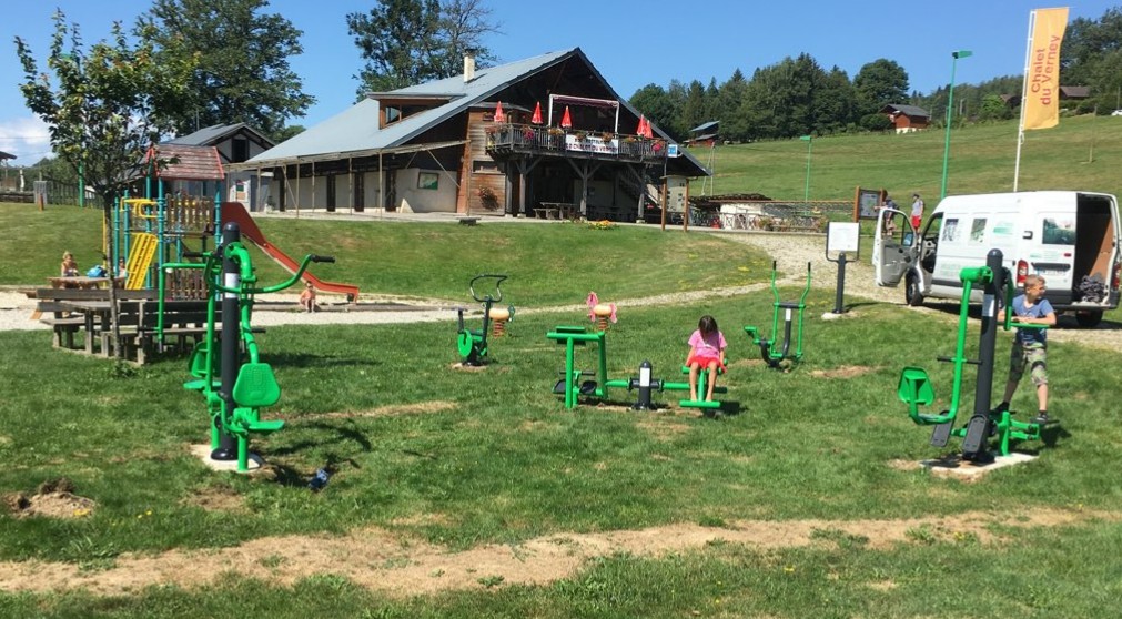 aire de fitness au Bourget en Huile